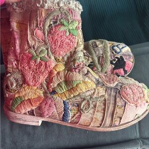 Magnolia Pearl Strawberry Embroidered Ladybug Ankle Boots,NeverWorn pristinecond